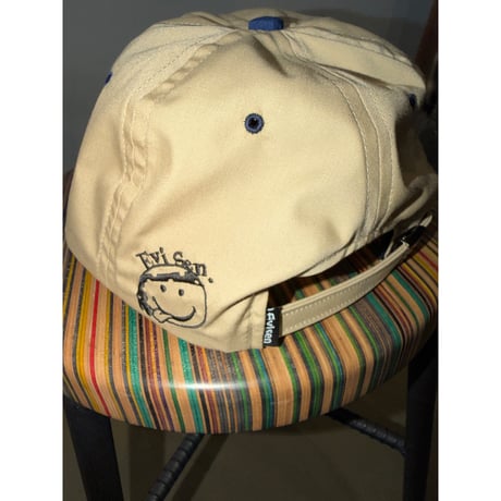 EVISEN ONE UP LOGO CAP BEIGE