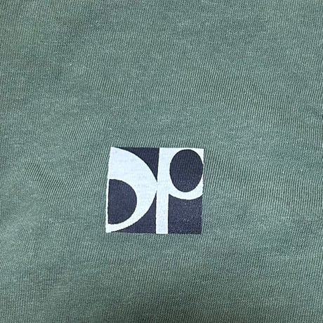 DOGGY PISS DP SQUARE LOGO TEE HEMP