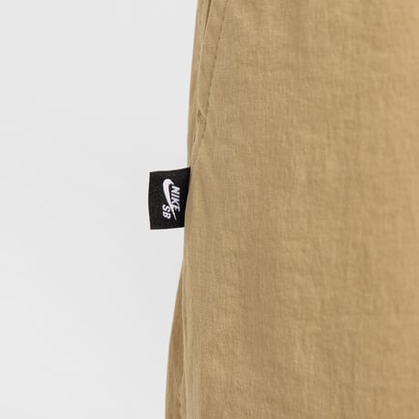 NIKE SB KEARNY SKATE CARGO PANTS PARACHUTE BEIGE