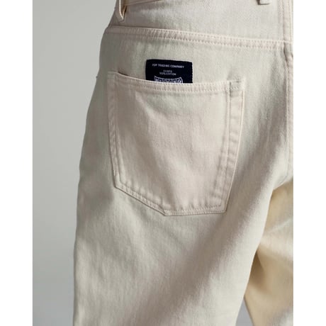 POP TRADING COMPANY LONGER DRS SHORTS OFF WHITE