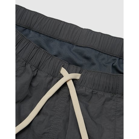 VICTORIA QH WATER SHORT CHARCOAL