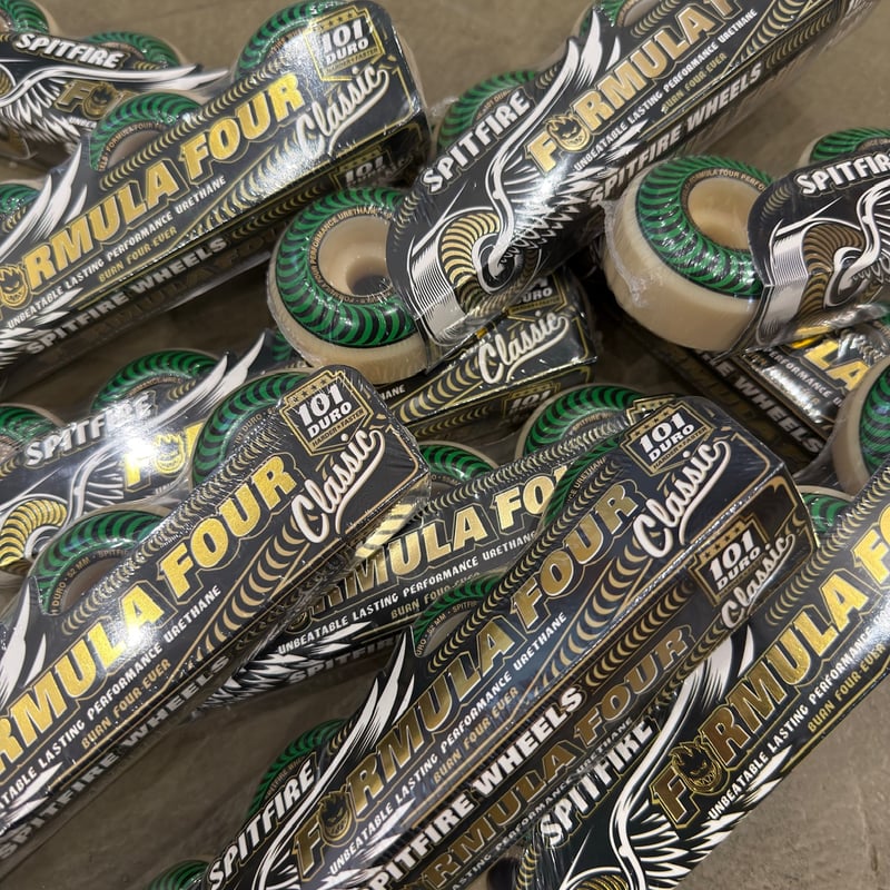 SPITFIRE FORMULA FOUR CLASSIC SHAPE 101A 52MM |