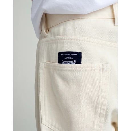 POP TRADING COMPANY LONGER DRS SHORTS OFF WHITE