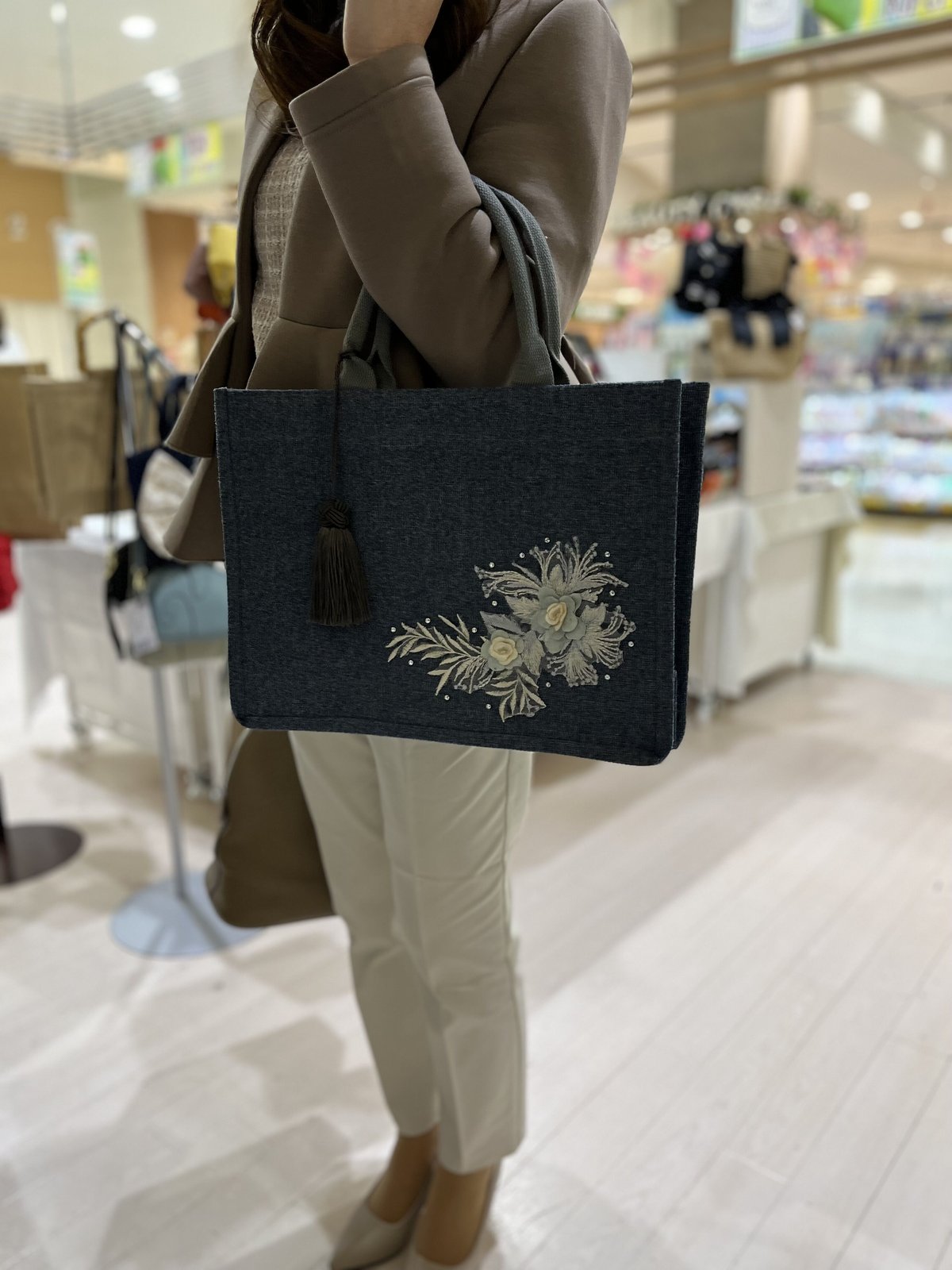 バンブーバッグ/juicy pineapple　デニムリメイク　ハンドバッグ バンブーバッグ/juicy pineapple デニムリメイク ハンドバッグ