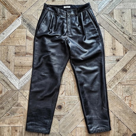 MOSSIR【Open Day / ｵｰﾌﾟﾝﾃﾞｲ】 washable leather two tuck pants