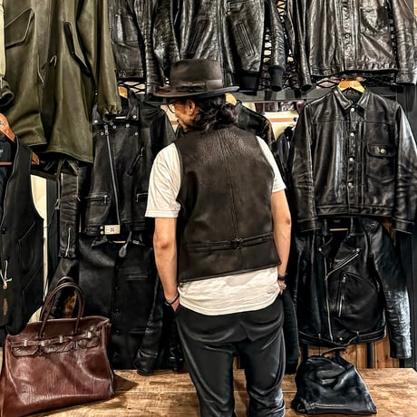 FINE CREEK ＆CO 【Jefferson Deer/ ｼﾞｪﾌｧｰｿﾝﾃﾞｨｱ】 ﾚｻﾞｰﾍﾞｽﾄ（BLACK) 鹿革