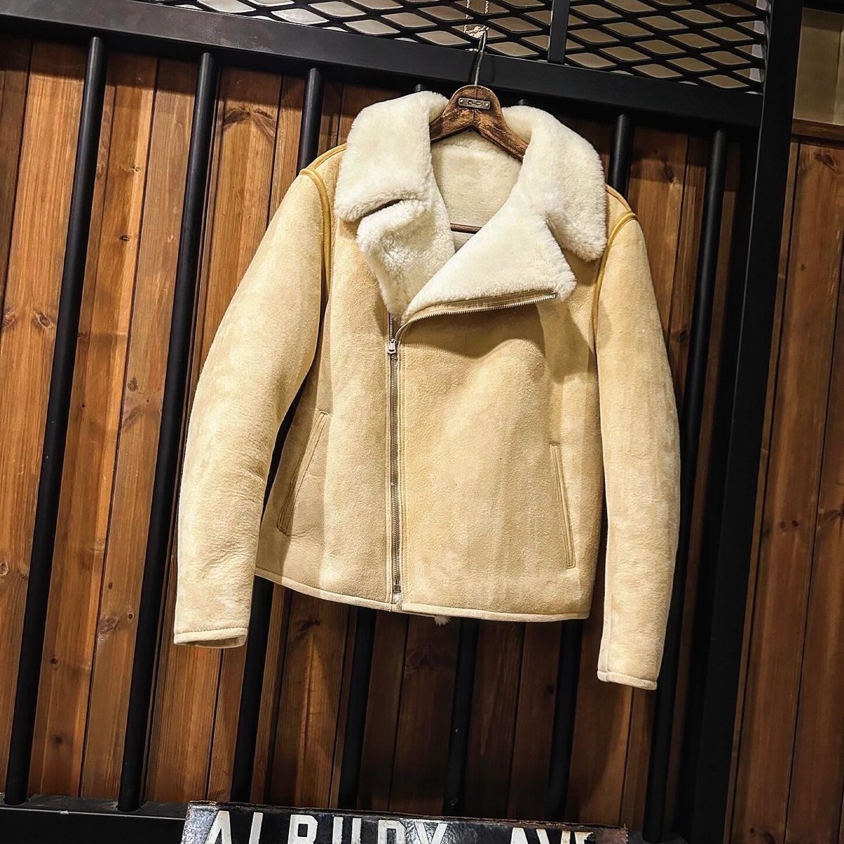 CWORKS【Dout / ﾀﾞｳﾄ】 Mouton riders jacket (IVORY...