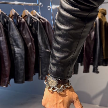 FOUNTAINHEAD LEATHER【OMICRON / オミクロン】【BLACK】2026年12月下旬～2027年2月下旬入荷予定！！ご予約