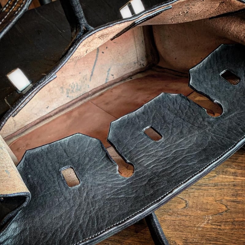 Dutch Leather Company × MASAYOSHI 【Danny bag】【B