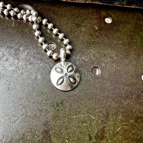 【CELLMAN2DEERMES】  （MASAYOSHI）/ MK Repousse pendant