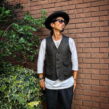 FINE CREEK ＆CO 【Jefferson Deer/ ｼﾞｪﾌｧｰｿﾝﾃﾞｨｱ】 ﾚｻﾞｰﾍﾞｽﾄ（BLACK) 鹿革