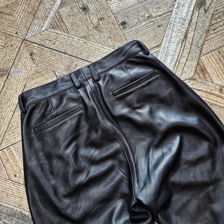 MOSSIR【Open Day / ｵｰﾌﾟﾝﾃﾞｲ】 washable leather two tuck pants