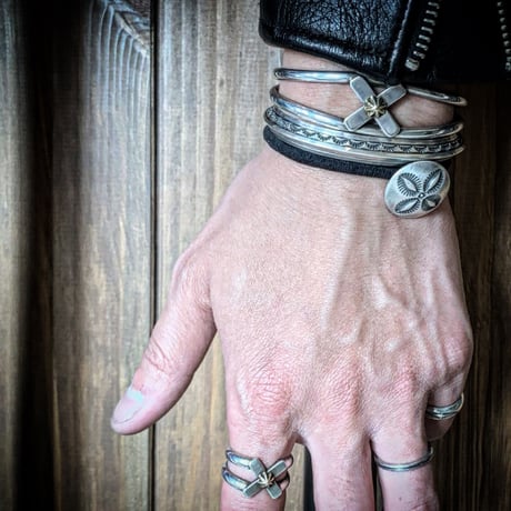 【CELLMAN2DEERMES】  （MASAYOSHI）/ MK triangle bangle