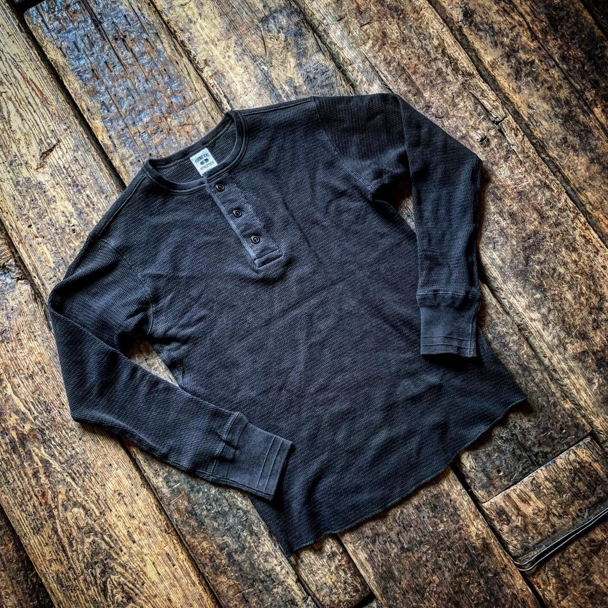 【即完】VALLAD V.HENRY NECK L/S ブラック サーマル Vallad V.HENRY NECK L/S サーマル - メルカリ