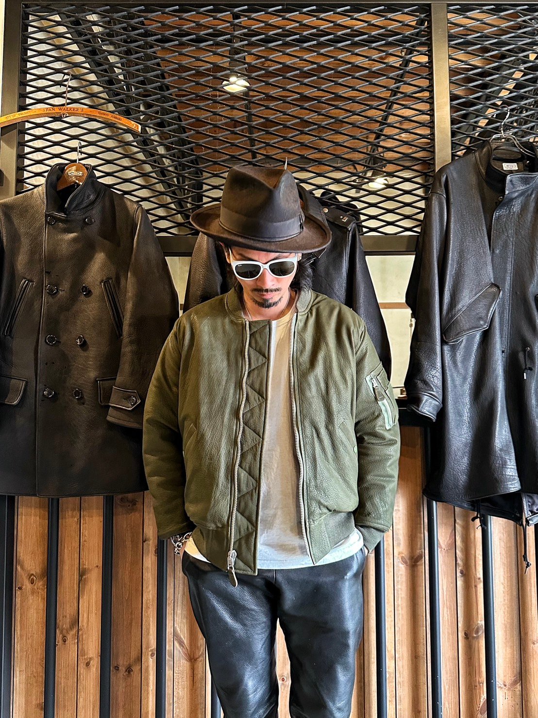 WORK LEAF　本革　オリーブグリーン　MA-1　レザージャケット　L CWORKS【LEA】Leather MA-1 OLIVE (FINE CREEK ) | ・