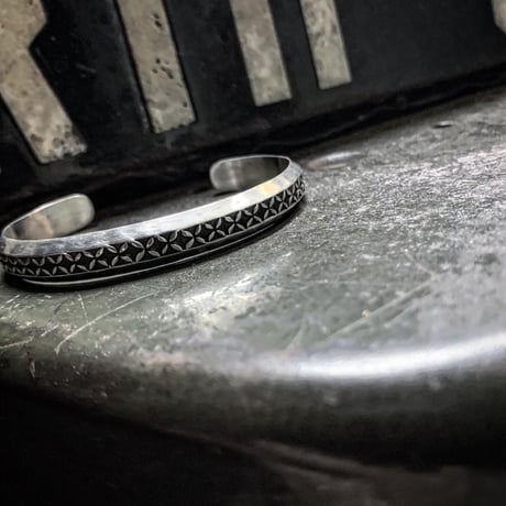 【CELLMAN2DEERMES】  （MASAYOSHI）/ Bow bangle