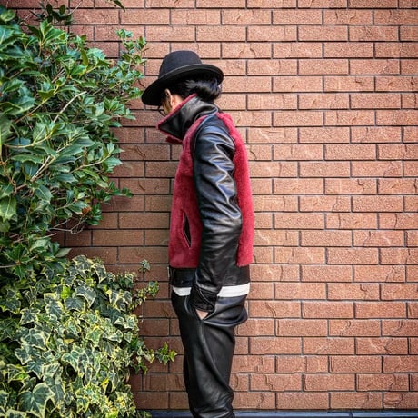 FINE CREEK ＆CO【Innocence / ｲﾉｾﾝｽ】grizzly JKT (Horse)（BLACK×RED）