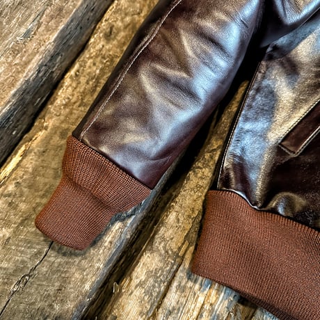FOUNTAINHEAD LEATHER【LAMBDA/ ラムダ】【BROWN】