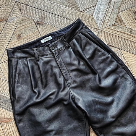 MOSSIR【Open Day / ｵｰﾌﾟﾝﾃﾞｲ】 washable leather two tuck pants