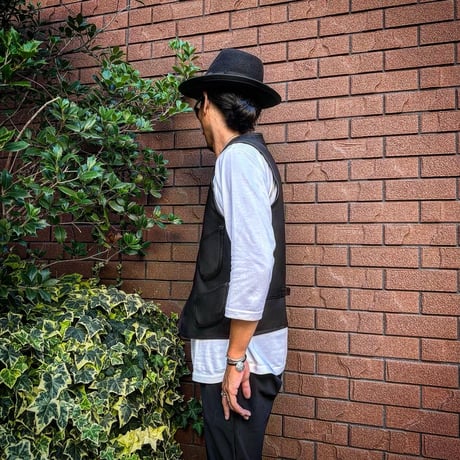 FINE CREEK ＆CO 【Jefferson Deer/ ｼﾞｪﾌｧｰｿﾝﾃﾞｨｱ】 ﾚｻﾞｰﾍﾞｽﾄ（BLACK) 鹿革