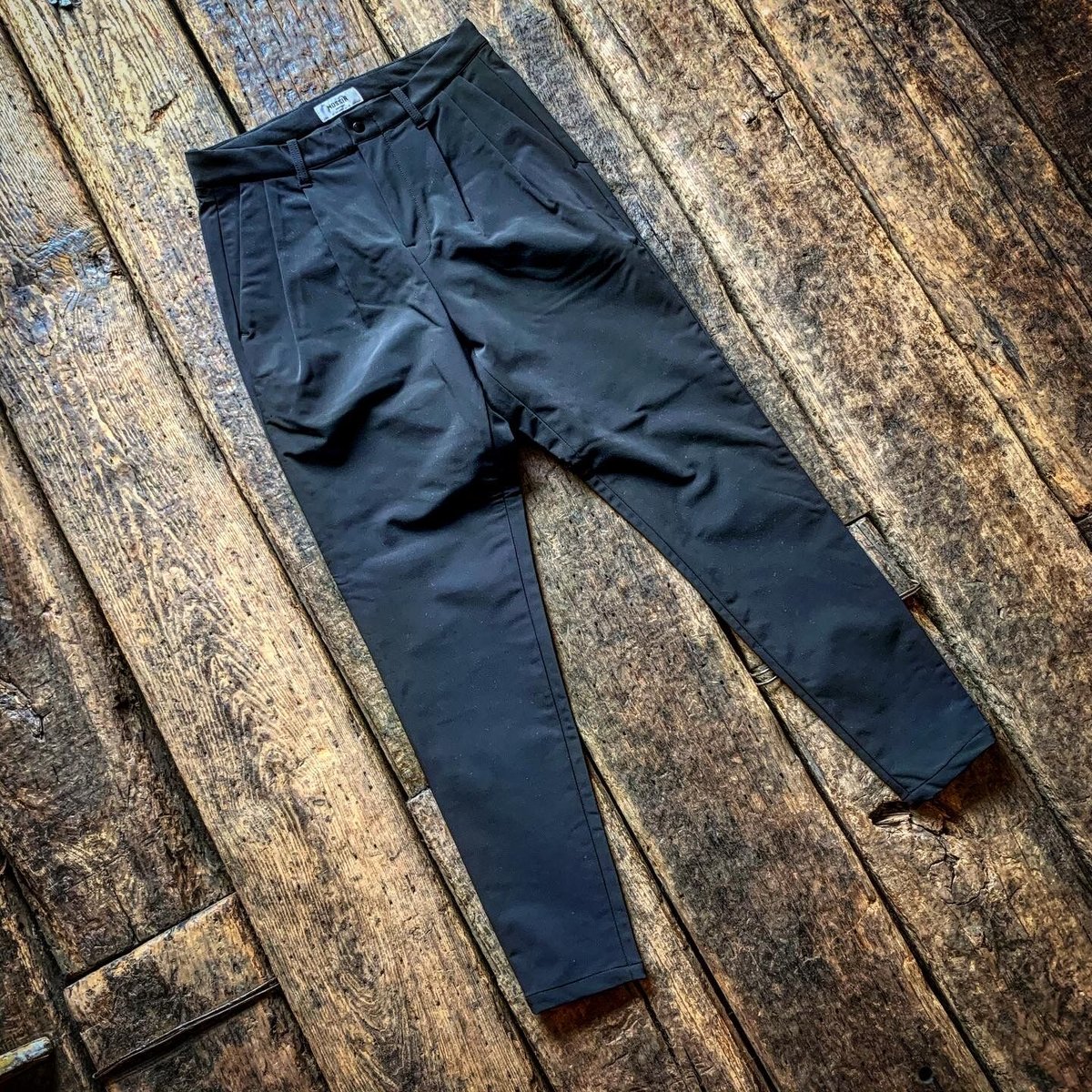 新品・未使用】MOSSIR モシール イレーナ スリム サイズ40