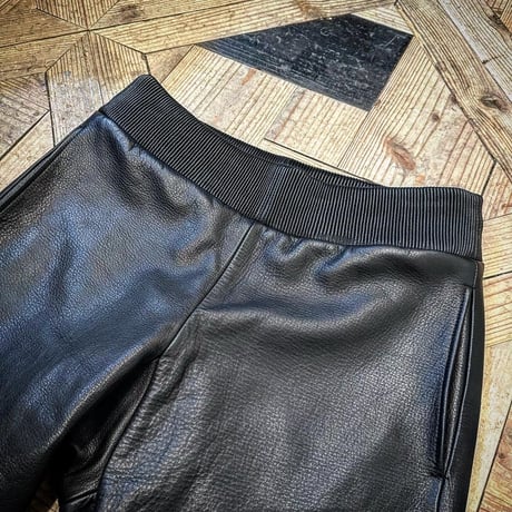 MOSSIR【Lender / ﾚﾝﾀﾞｰ】washable leather sweat pants(ﾌｧｲﾝｸﾘｰｸ)