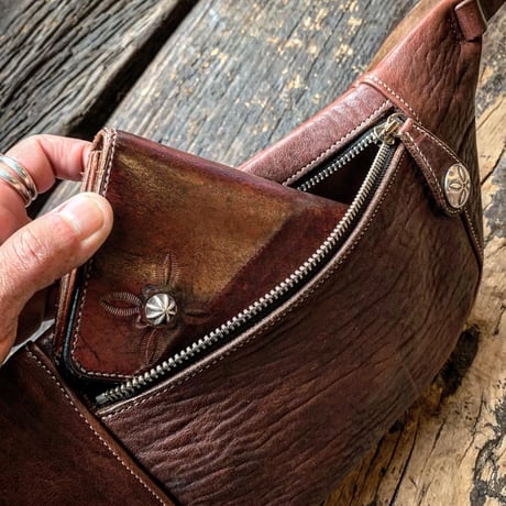 Dutch Leather Company × MASAYOSHI 【Body bag】〜irregular〜