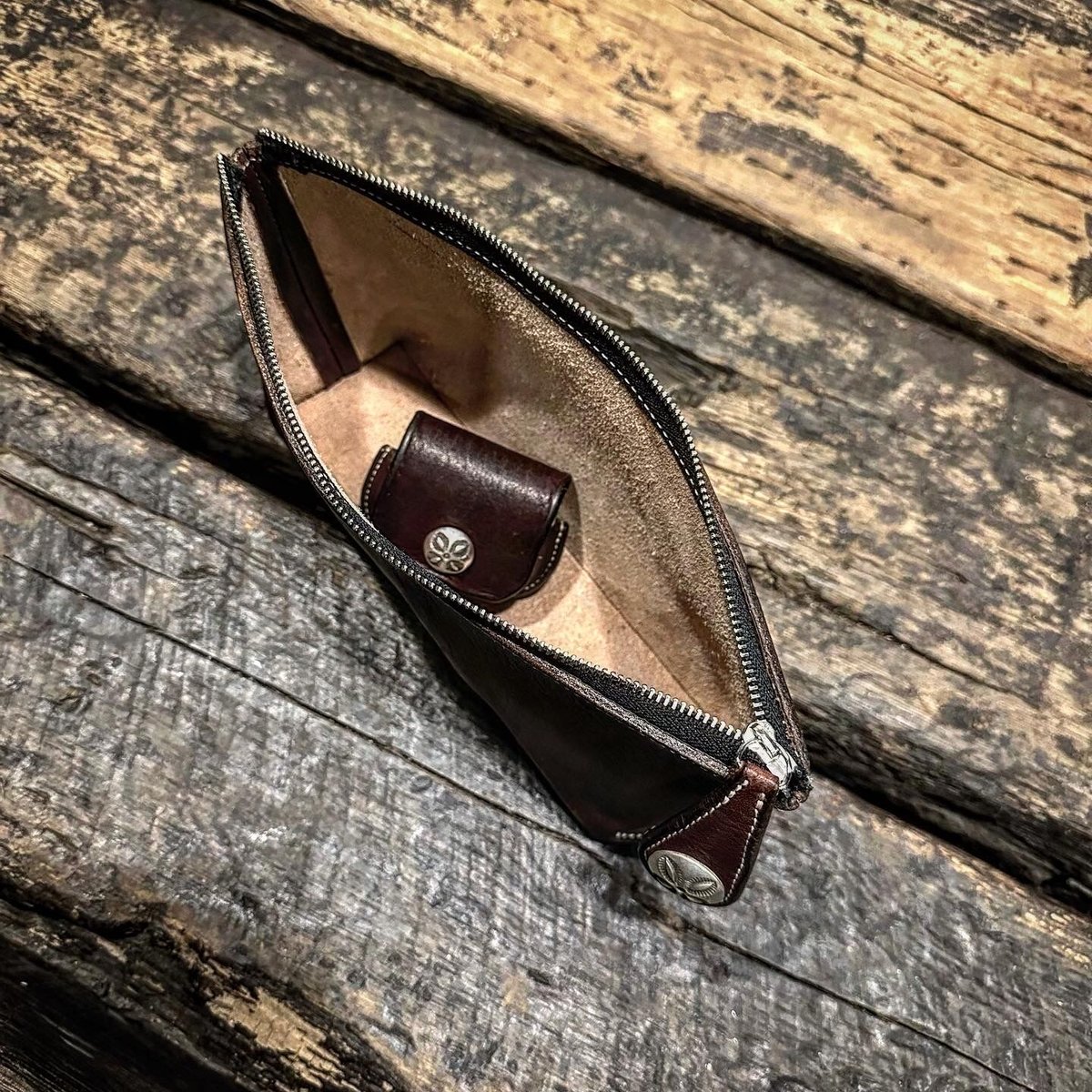 Dutch Leather Company × MASAYOSHI pouch | ・ ・・D