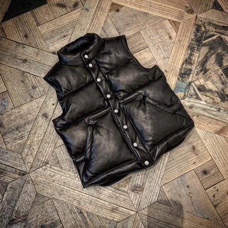 FINE CREEK ＆CO【Law / ロー】ﾚｻﾞｰﾀﾞｳﾝﾍﾞｽﾄ（BLACK) 2026年11月末〜2027年2月末入荷予定分！！ご予約