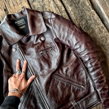 FOUNTAINHEAD LEATHER【OMICRON / オミクロン】【BROWN】2026年12月下旬～2027年2月下旬入荷予定！！ご予約