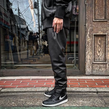 MOSSIR【Lender / ﾚﾝﾀﾞｰ】washable leather sweat pants(ﾌｧｲﾝｸﾘｰｸ)
