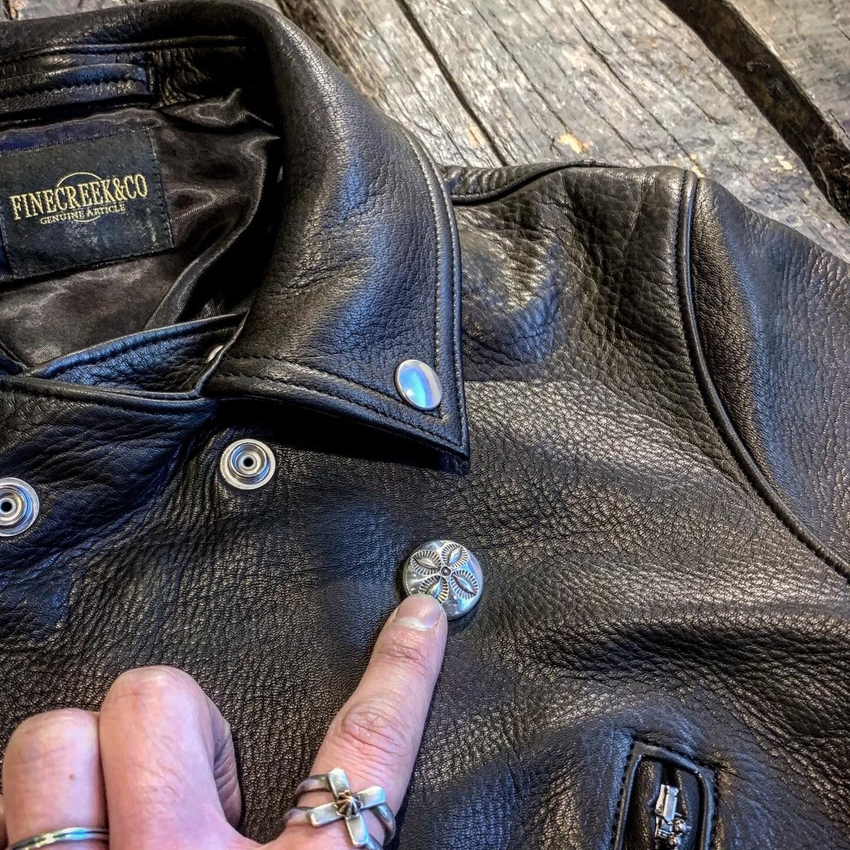 祝日値下げ【植物タンニン鞣し鹿革】ファインクリーク クラブマン 42サイズ