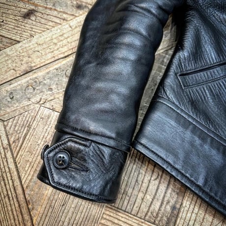 FINE CREEK LEATHERS【Triangle/ﾄﾗｲｱﾝｸﾞﾙ】2027年4月末～2027年10月末入荷予定分！！ご予約