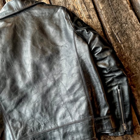 FOUNTAINHEAD LEATHER【OMICRON / オミクロン】【BLACK】2026年12月下旬～2027年2月下旬入荷予定！！ご予約