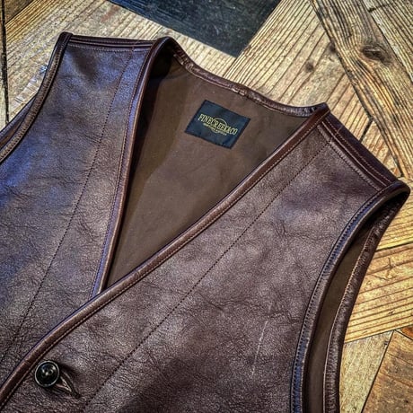 FINE CREEK ＆CO 【Jefferson / ｼﾞｪﾌｧｰｿﾝ】 ﾚｻﾞｰﾍﾞｽﾄ（BROWN)馬革