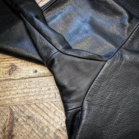 MOSSIR【Lender / ﾚﾝﾀﾞｰ】washable leather sweat pants(ﾌｧｲﾝｸﾘｰｸ)