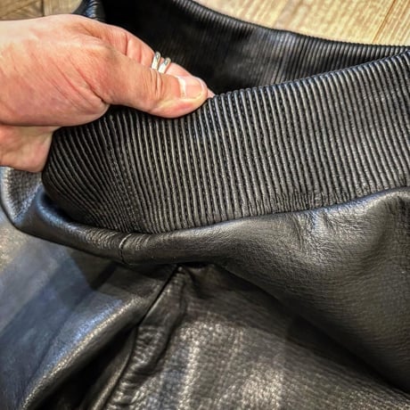 MOSSIR【Lender / ﾚﾝﾀﾞｰ】washable leather sweat pants(ﾌｧｲﾝｸﾘｰｸ)