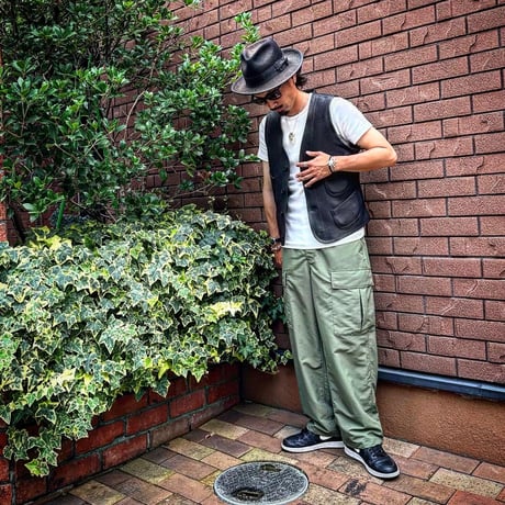 FINE CREEK ＆CO 【Jefferson Deer/ ｼﾞｪﾌｧｰｿﾝﾃﾞｨｱ】 ﾚｻﾞｰﾍﾞｽﾄ（BLACK) 鹿革