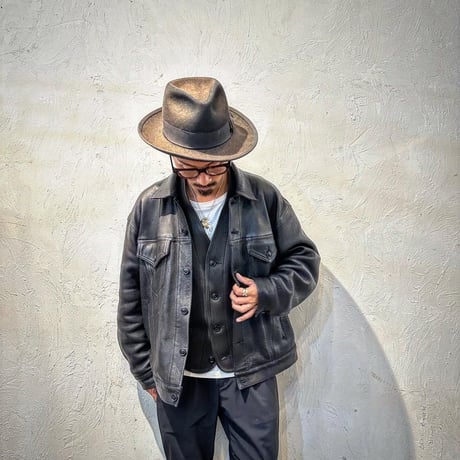 FINE CREEK ＆CO 【Jefferson Deer/ ｼﾞｪﾌｧｰｿﾝﾃﾞｨｱ】 ﾚｻﾞｰﾍﾞｽﾄ（BLACK) 鹿革