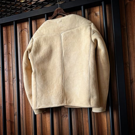 CWORKS【Bouton / ﾊﾞｰﾄﾝ】 Mouton collarless jacket (IVORY) FINE CREEK
