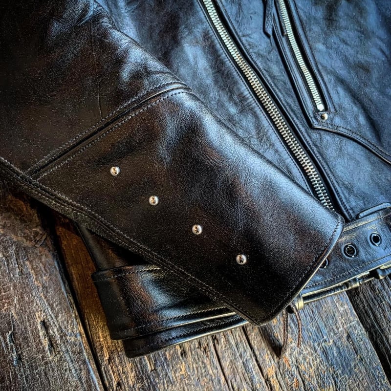 FOUNTAINHEAD LEATHER【Beta / ベータ】【BLACK】2025年11 FOUNTAINHEAD LEATHER【Beta / ベータ】【BLACK】2025年11