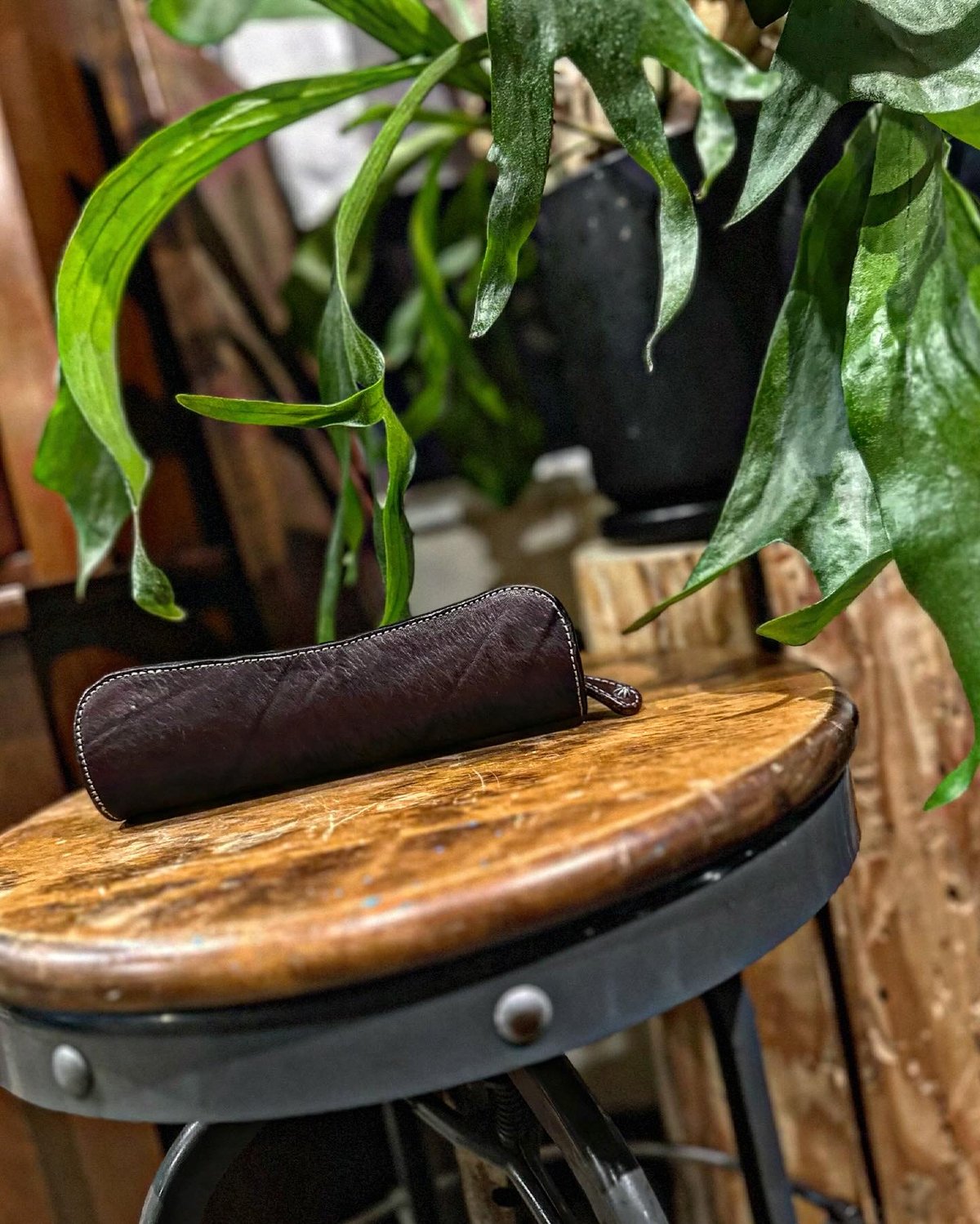 Dutch Leather Company × MASAYOSHI pen case | ・