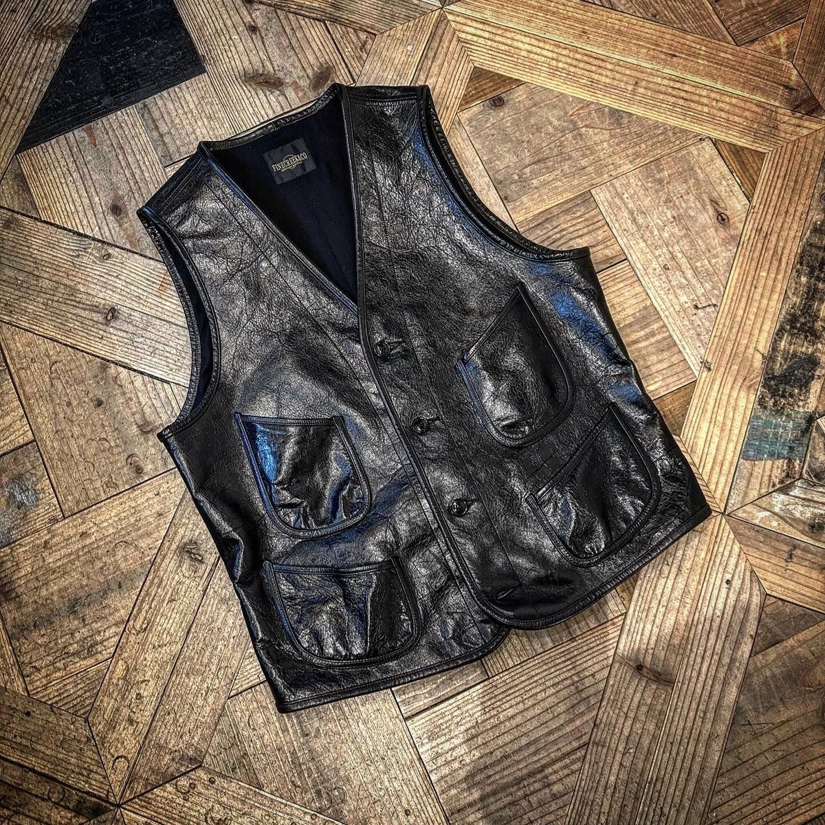 FINE CREEK LEATHERSファインクリークレザーズ ベスト fit=scale-down,w=1200