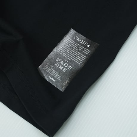 ONORE■ / "BLAST" TEE / BLACK