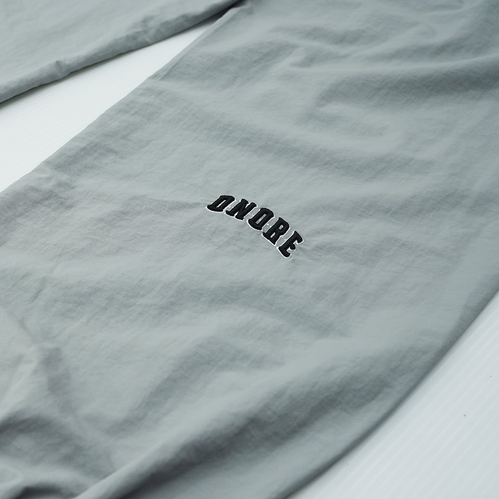だいすけblooklyn netsオンコートパンツ　国内未発売 ONORE□ / Blast - Nylon Pants / SILVER | CHILLIN