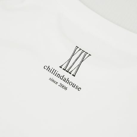 ONORE■ / CHILLINDAHOUSE 19th 4コマ Tee / WHITE