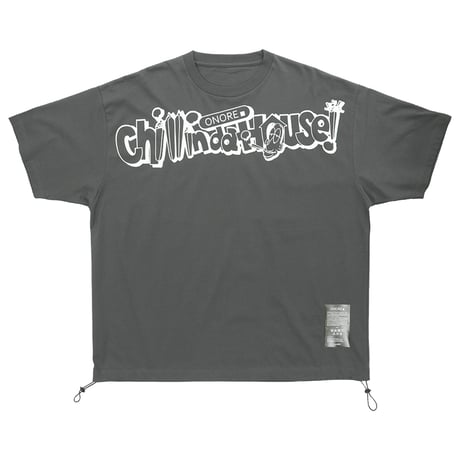 ONORE■ / CHILLINDAHOUSE 19th -Big Logo Tee / GUNMETAL
