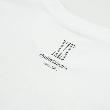 ONORE■ / CHILLINDAHOUSE 19th -Big Logo Tee / WHITE