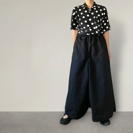 FOTUS フェトウス ウルトラナイロンパンツ FOTUS（フェトウス） 宇宙服風 中綿入り光沢ナイロンパンツ