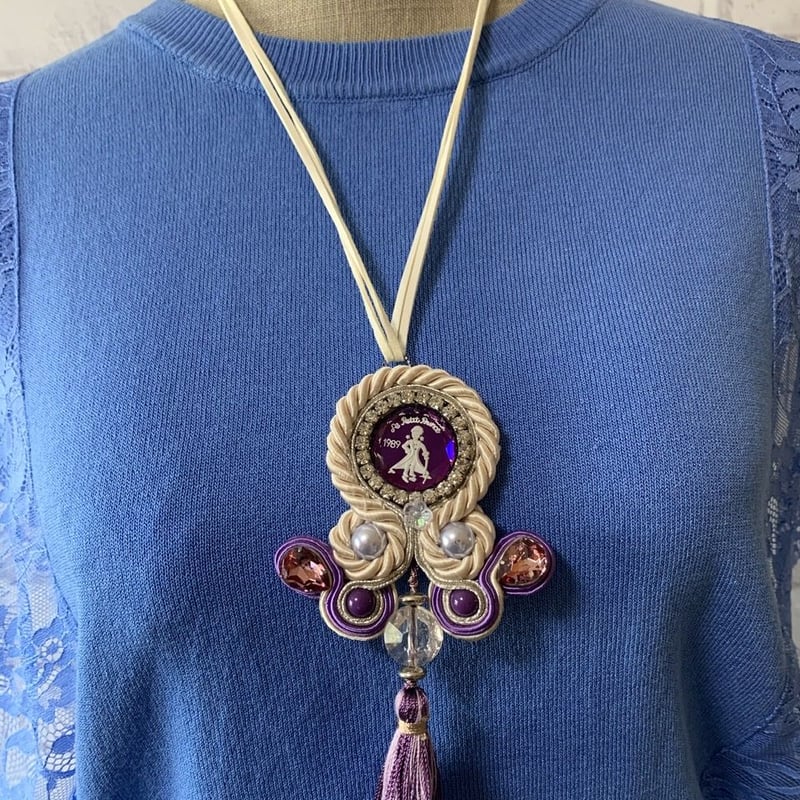 ソウタシエNo.60 ハンドメイド 星の王子様大ぶりペンダント